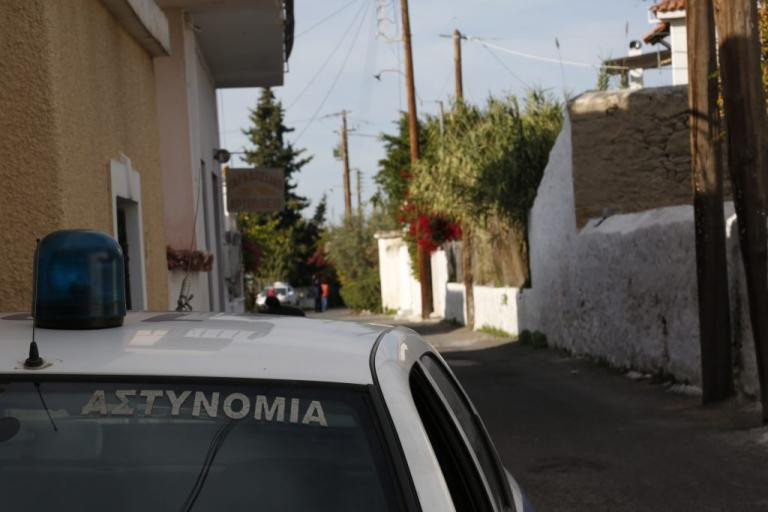 Φρίκη στη Λάρισα: Αστυνομικός ασελγούσε σε ανήλικες αδελφές – Έβγαζε και φωτογραφίες